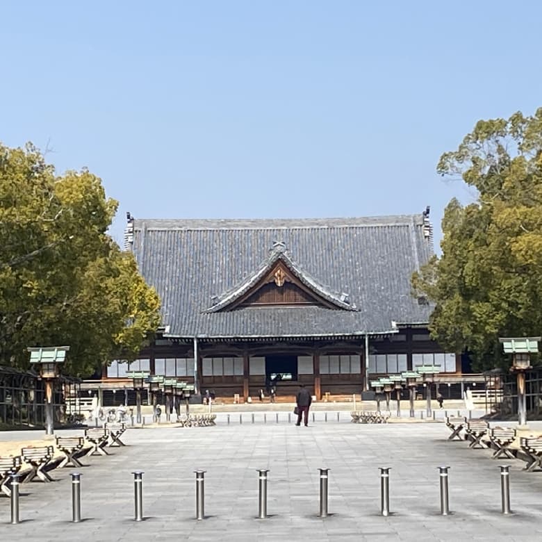 天理教教会本部神殿案内